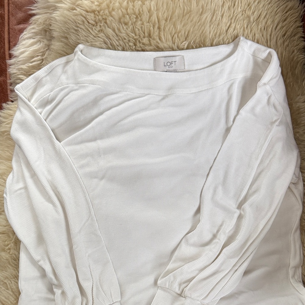EUC! LOFT Women's Cream 3/4 Sleeve Top